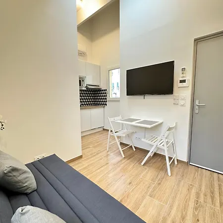 Cocoon By The Eiffel Tower And Roland Garros * פריז