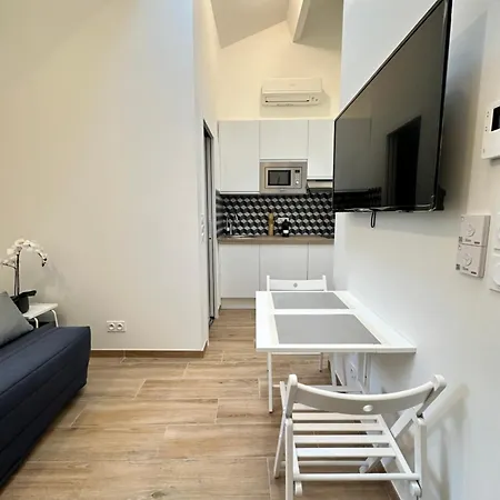 Cocoon By The Eiffel Tower And Roland Garros *